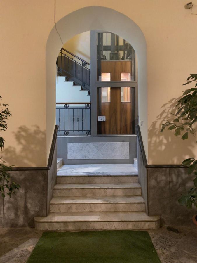 L' Altobasso Apt - Atypical Neapolitan House Buitenkant foto