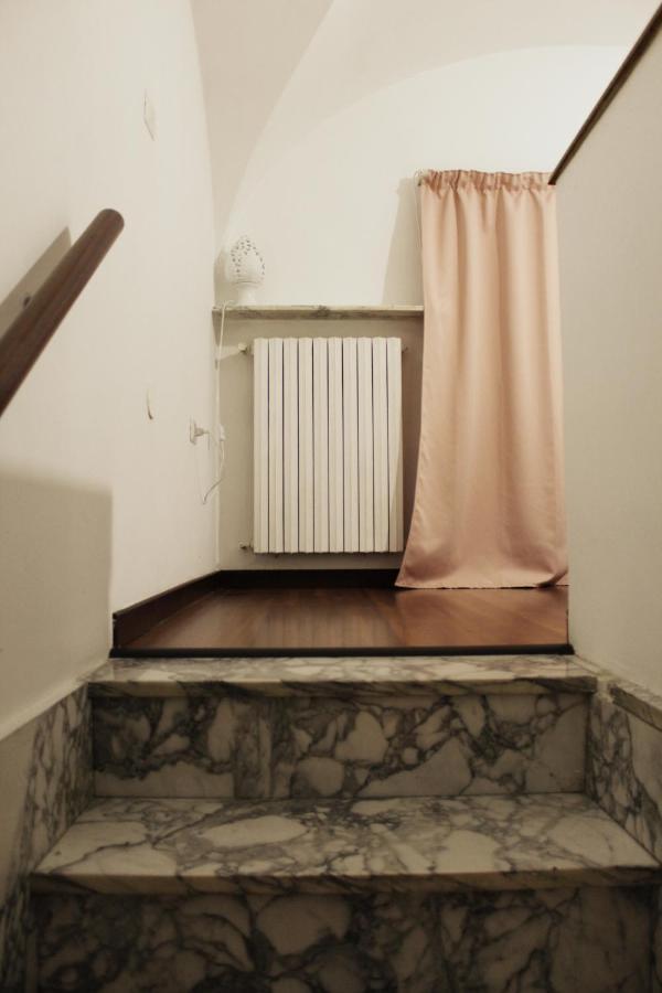 L' Altobasso Apt - Atypical Neapolitan House Buitenkant foto